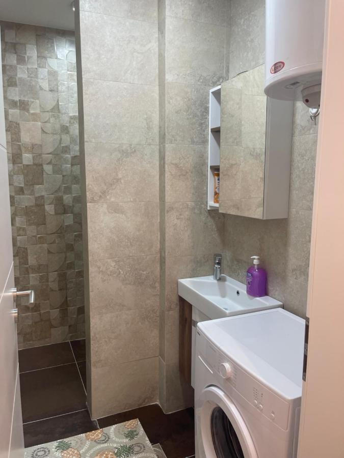 Daf Apartaments Приштина Екстер'єр фото