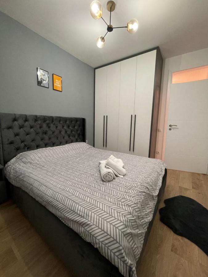 Daf Apartaments Приштина Екстер'єр фото